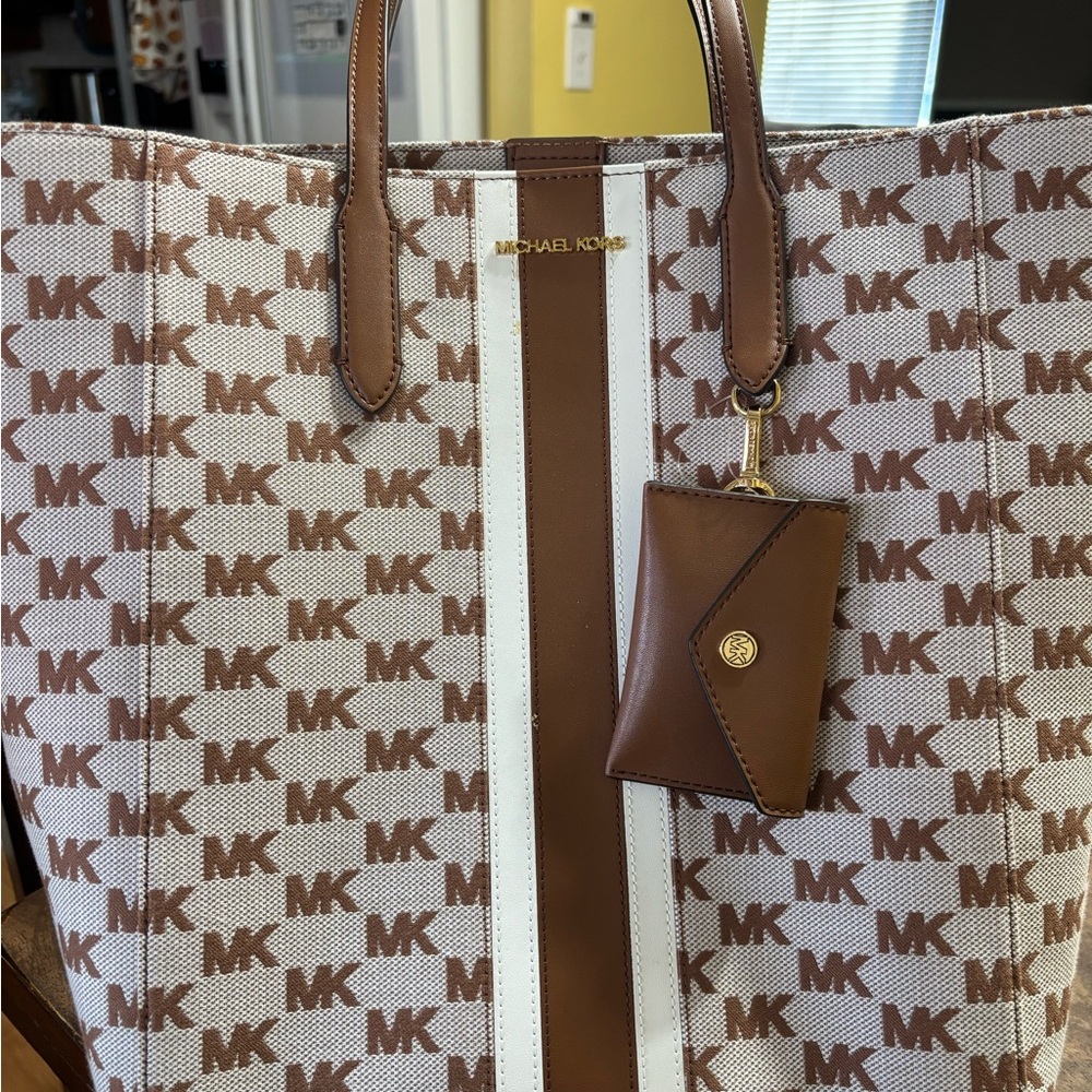 Michael Kors Brown and Cream Signature Tote